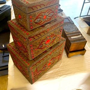 Very detailed luxury boxes